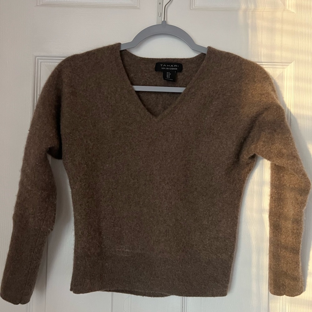 Tahari Women's Brown V-Neck Sweater
